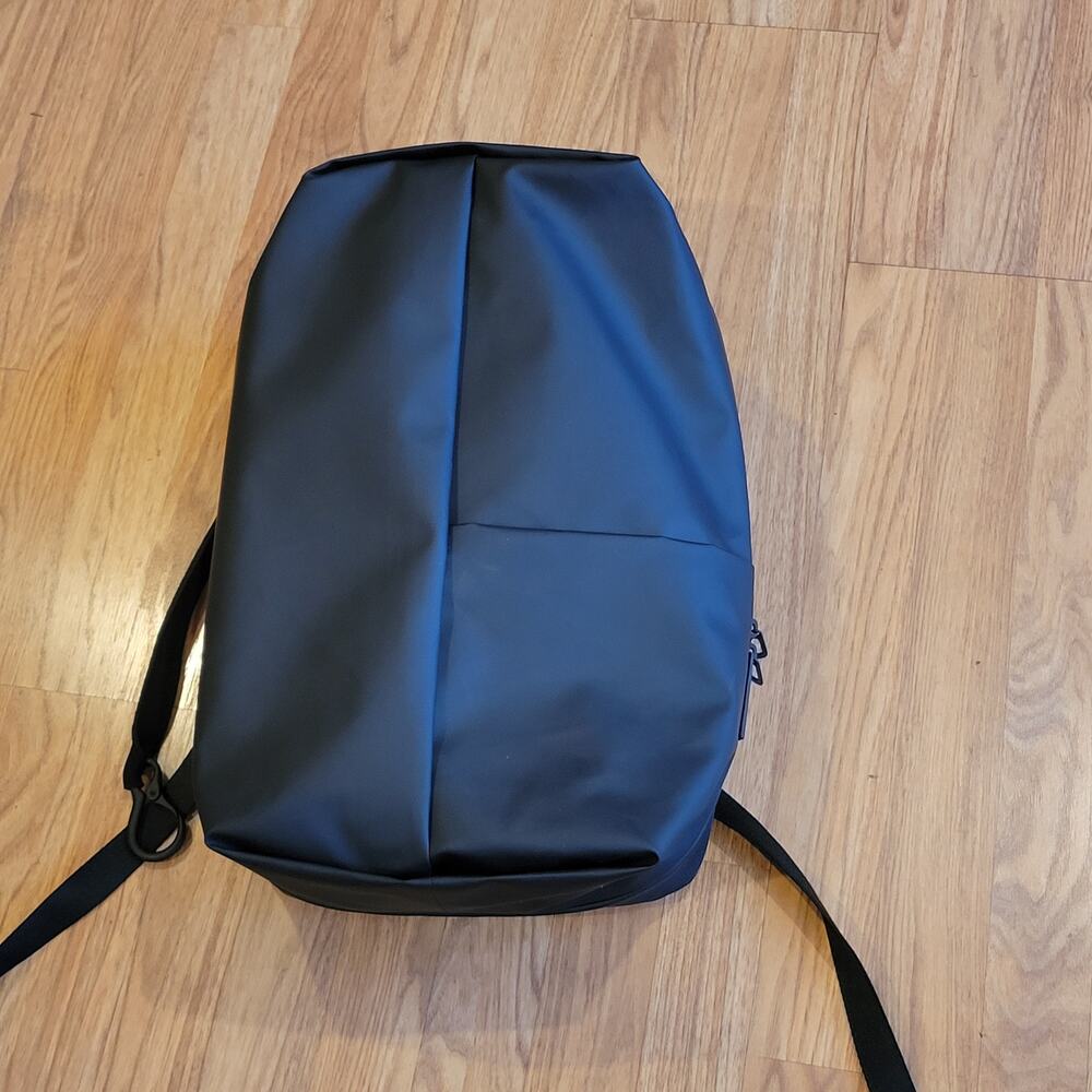 Cote & Ciel Obsidian Somme Backpack Rucksack Black One Size New with tags.